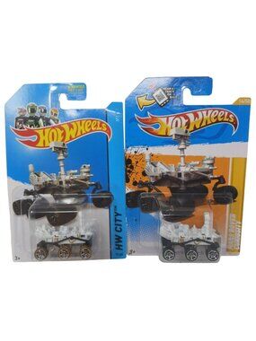 2 Hot Wheels Mars Rover Curiosity DieCast Models Tire Color Vari New #D-17
